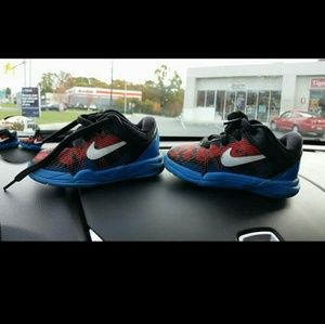Nike sneakers 5toddler